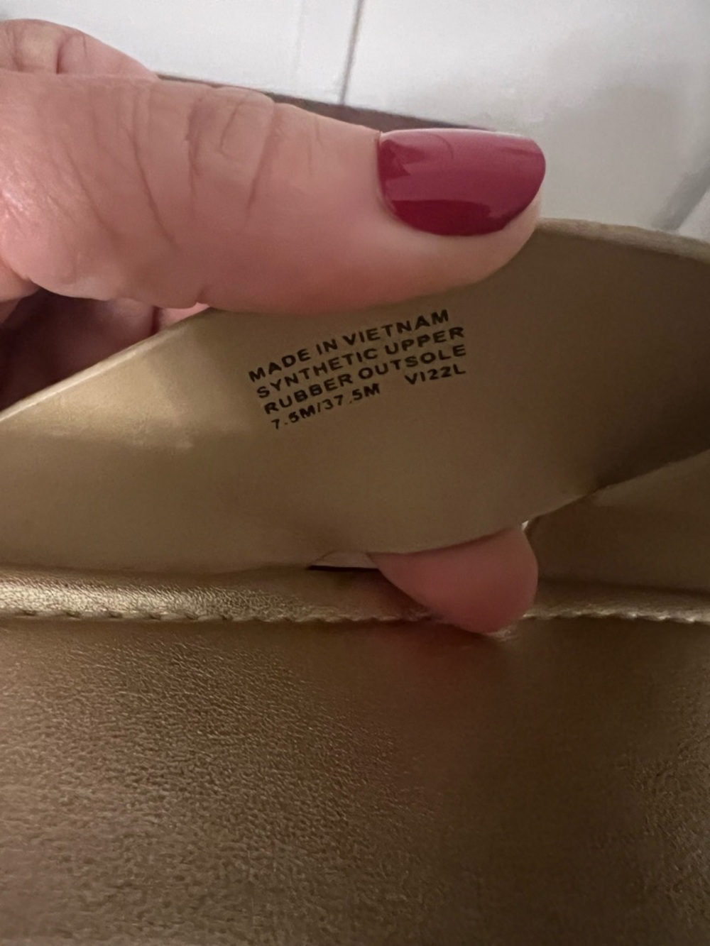 Michael Michael Kors Cary Metallic Leather Wedge Sandals in Pale Gold size 7.5 - Picture 9 of 10